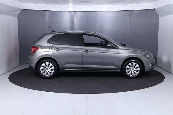 Volkswagen Polo 1.0 TSI Comfortline 95 pk | Navigatie | Trekhaak | Parkeersensoren | Autom. airco | Adaptieve cruise control |