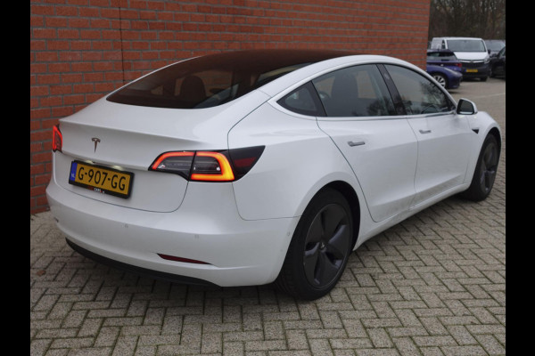 Tesla Model 3 Standard RWD Plus 60 kWh Autopilot Airco Navi Panoramadak Leder Full LED PDC VA + Camera