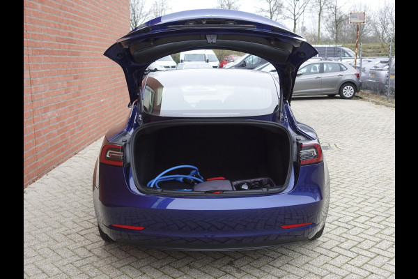 Tesla Model 3 Standard RWD Plus 60 kWh Autopilot Premium Connectivity Leder Panoramadak PDC VA Camera Full LED