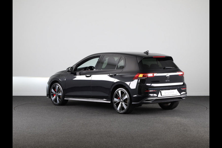 Volkswagen Golf 1.4 eHybrid GTE 245 pk Automaat (DSG) | Navigatie | Parkeersensoren | Achteruitrijcamera | Adaptieve cruise control | Stoelverwarming | Lichtmetalen velgen 18" |