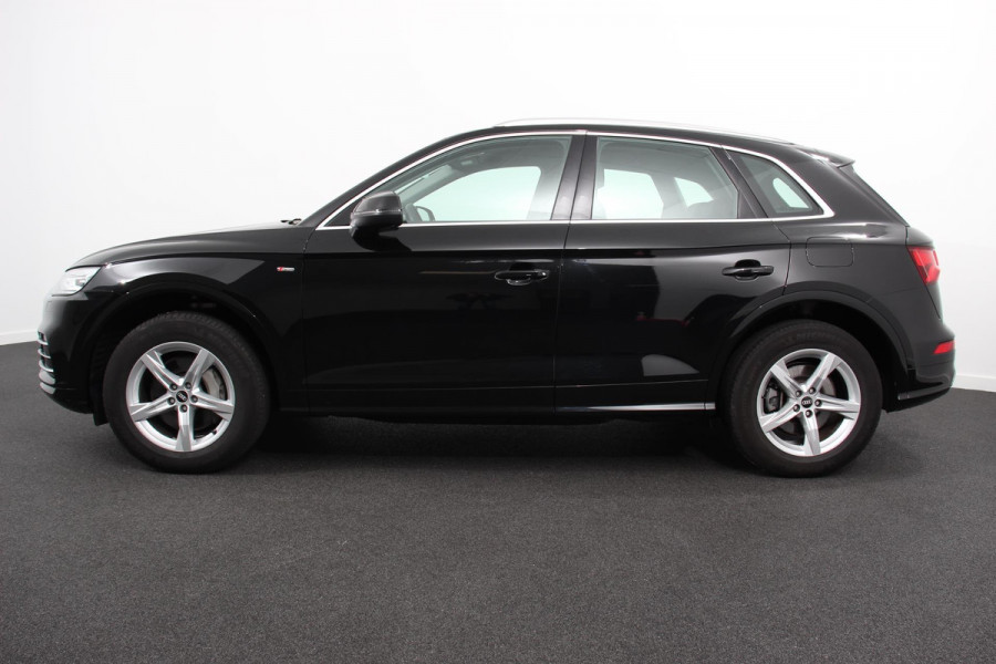 Audi Q5 50 TFSI e 300pk quattro S-Tronic S-Line PHEV | Navigatie | Parkeersensoren | Camera voor en achter | Cruise Control | Xenonkoplampen | Climatronic | Stoelverwarming