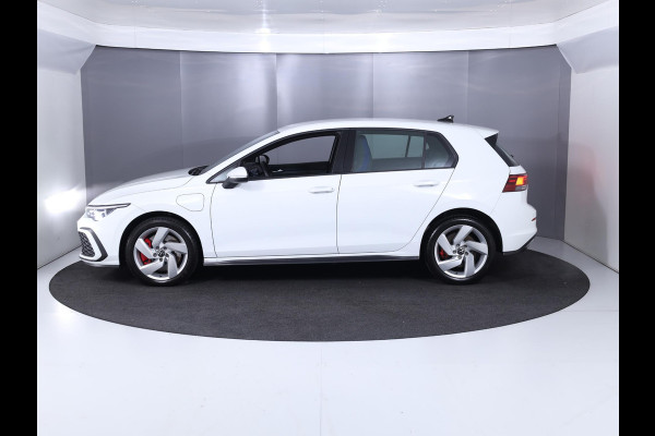 Volkswagen Golf 1.4 eHybrid GTE 245 pk Automaat (DSG) | Navigatie | Parkeersensoren | Adaptieve cruise control | LED koplampen | Stoelverwarming |