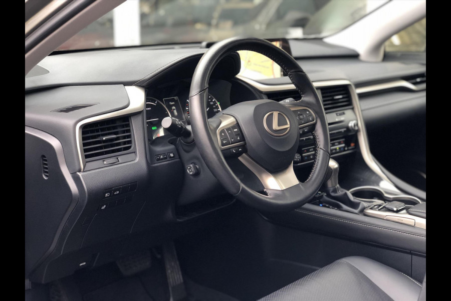 Lexus RX 450h 313pk AWD Luxury Line | Trekhaak, Panoramadak, Leer, Geheugenfunctie, Stoelventilatie, Dodehoekherkenning