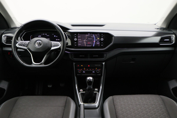 Volkswagen T-Cross 1.0 TSI Style Virtual Cockpit, Camera, ACC, Apple Carplay, DAB, PDC, Trekhaak, 17''