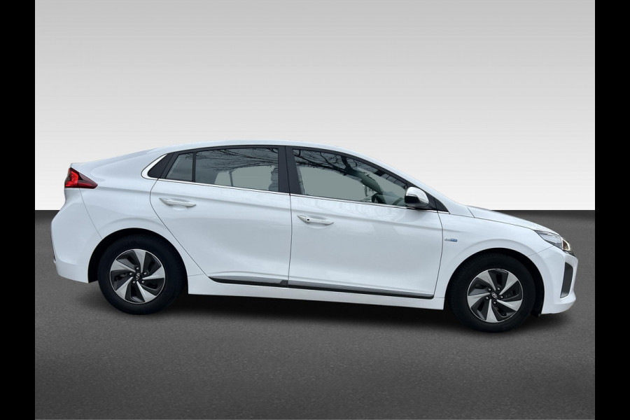 Hyundai IONIQ 1.6 GDi Premium