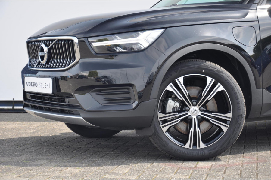 Volvo XC40 T4 211PK Automaat Recharge Inscription Expression / Cruise control/ Elektrische achterklep/ Parkeersensoren met camera/ DAB/ Apple carplay/ Bluetooth/ Climate control/ Stoel en stuurwielverwarming/ Regensensor