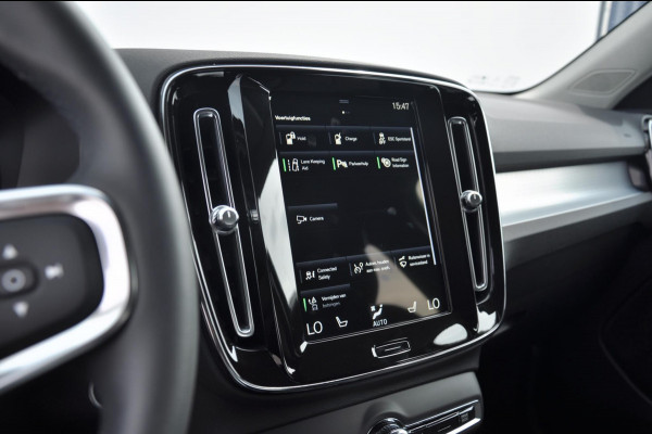 Volvo XC40 T4 211PK Automaat Recharge Inscription Expression / Cruise control/ Elektrische achterklep/ Parkeersensoren met camera/ DAB/ Apple carplay/ Bluetooth/ Climate control/ Stoel en stuurwielverwarming/ Regensensor