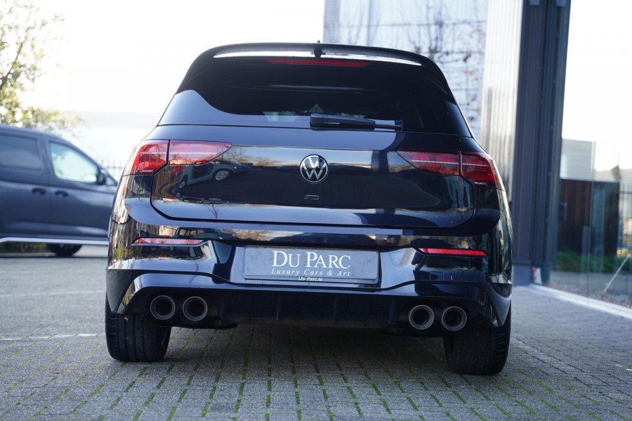 Volkswagen Golf 2.0 TSI R 4Motion Akrapovic KERSTSHOW