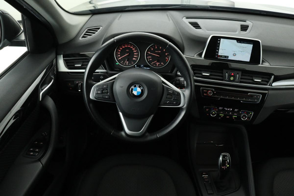 BMW X1 18i Advantage | Stoelverwarming | Full LED | Navigatie | Climate control | PDC | Cruise control | Bluetooth