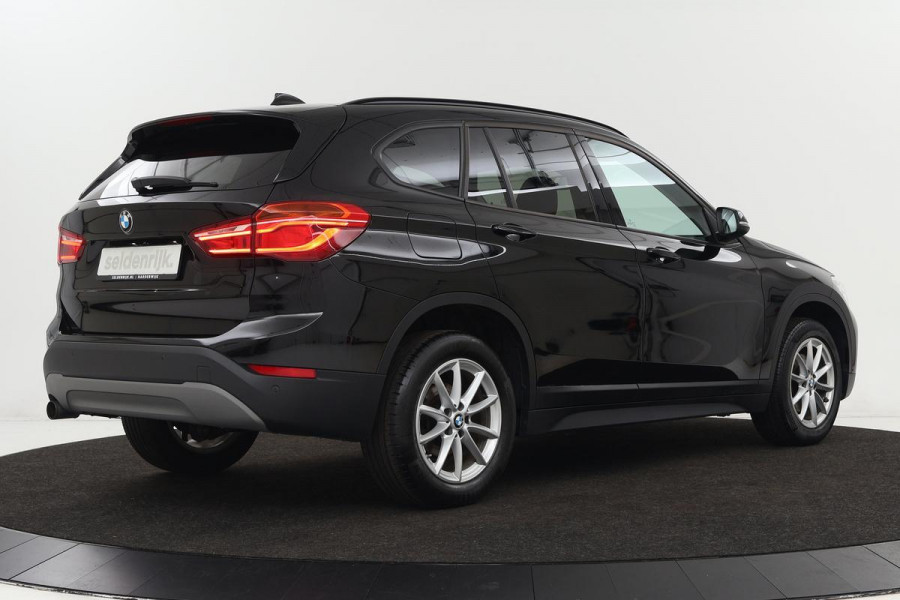 BMW X1 18i Advantage | Stoelverwarming | Full LED | Navigatie | Climate control | PDC | Cruise control | Bluetooth