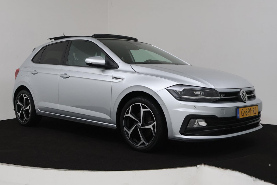 Volkswagen Polo 1.0 TSI Highline Business R (PANORAMADAK, VIRTUAL, NAVIGATIE, PDC, CAMERA, CARPLAY, NL-AUTO, GOED ONDERHOUDEN)