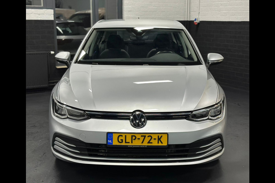 Volkswagen Golf 1.0 eTSI Life, DSG, Led, CarPlay, Sfeerverlichting