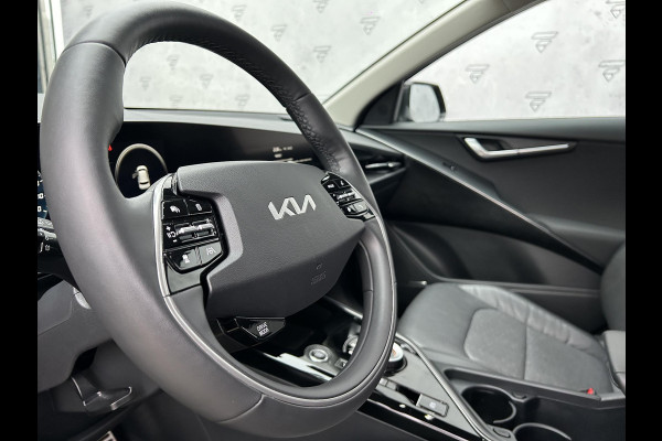 Kia Niro 1.6 GDi Hybrid ExecutiveLine | Automaat | Schuif-/Kanteldak | Leder | Harman/Kardon | 18” Velgen | Stoelverkoeling | Camera | Navi | Stuur-/Stoelverwarming | Clima | Key-Less | Apple CarPlay/Android Auto | PDC | Cruise | LED |