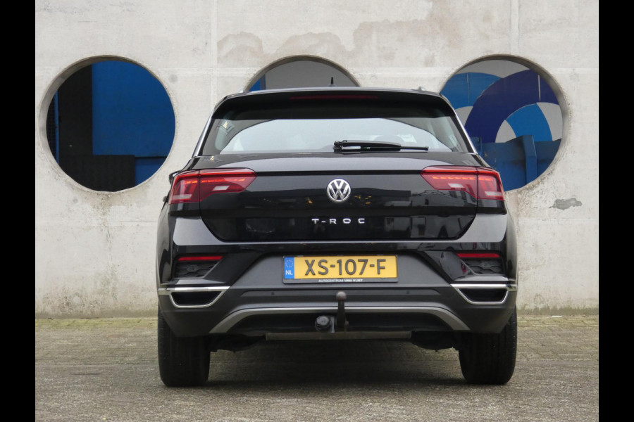 Volkswagen T-Roc 1.5 TSI Sport | NAVIGATIE | TREKHAAK |