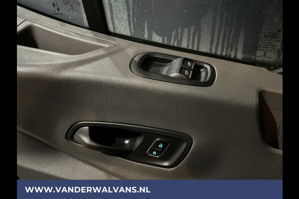 Ford Transit 2.0 TDCI 130pk L4H3 Euro6 Airco | Camera | Navigatie | Apple Carplay | Android Auto Cruisecontrol, Verwarmde voorruit, Stoelverwarming, Bijrijdersbank