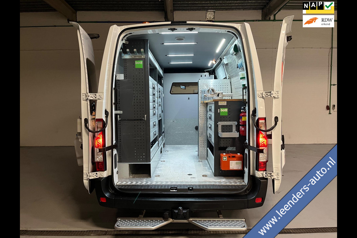 Renault Master SERVICEWAGEN T35 2.3 DCI 145PK EURO6 L2H2 VICTRON V230 BOTT INRICHTING AIRCO STANDKACHEL TREKHAAK RIJKLAARPRIJS!