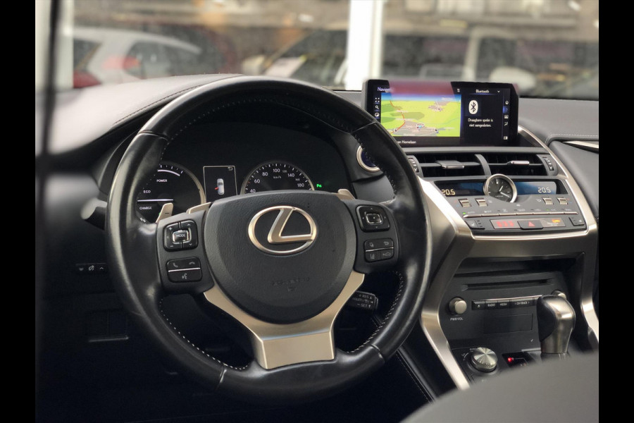 Lexus NX 300h AWD Sport Edition | Trekhaak, Eerste eigenaar, Leer, Stoelverwarming, Parkeersensoren, 18 inch, Navigatie, CarPlay