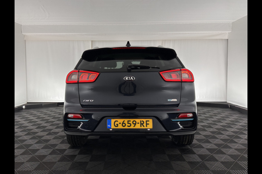 Kia e-Niro ExecutiveLine 64 kWh Aut. *FULL-LEATHER | JBL-AUDIO | FULL-LED | NAVI-FULLMAP | DAB | ADAPT.CRUISE | CAMERA | MEMORY-PACK | LANE-ASSIST | KEYLESS | DIGI-COCKPIT | SHIFT-PADDLES | COMFORT-SEATS | 17"ALU*