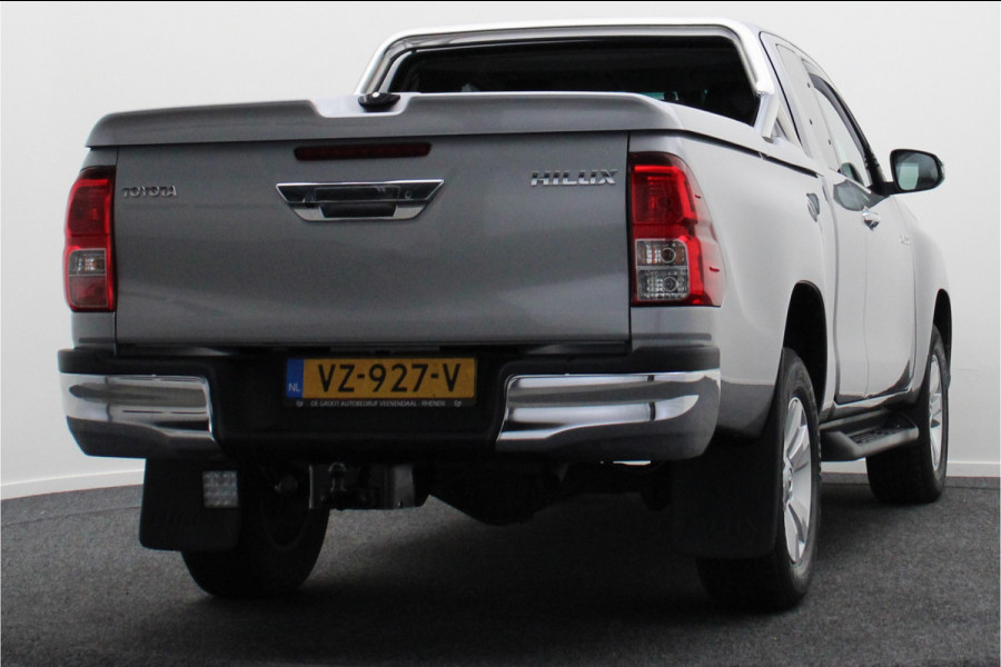 Toyota Hilux 2.4 D-4D-F Xtra Cab Professional Airco, Camera, Navigatie, Cruise, Treeplanken, 3500 KG Trekhaak, DAB