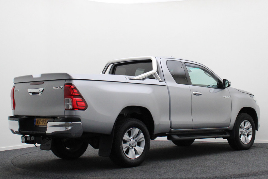 Toyota Hilux 2.4 D-4D-F Xtra Cab Professional Airco, Camera, Navigatie, Cruise, Treeplanken, 3500 KG Trekhaak, DAB