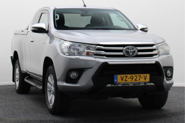 Toyota Hilux 2.4 D-4D-F Xtra Cab Professional Airco, Camera, Navigatie, Cruise, Treeplanken, 3500 KG Trekhaak, DAB