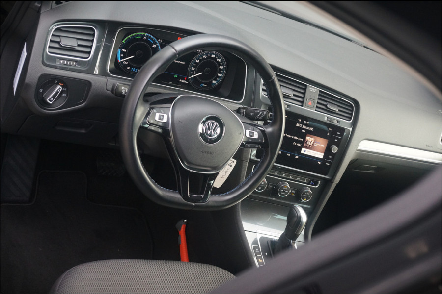 Volkswagen e-Golf e-Golf | Virtual | Dynaudio | Camera | Warmtepomp | NAP | Stoelverwarming | LED | Ambience Verlichting | BTW | Adaptive Cruise Control | LM. Velgen | Climate Control | Navigatie | PDC |