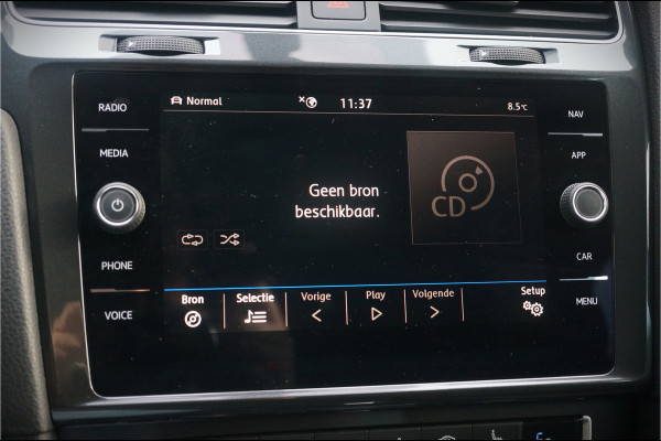 Volkswagen e-Golf e-Golf | Virtual | Dynaudio | Camera | Warmtepomp | NAP | Stoelverwarming | LED | Ambience Verlichting | BTW | Adaptive Cruise Control | LM. Velgen | Climate Control | Navigatie | PDC |