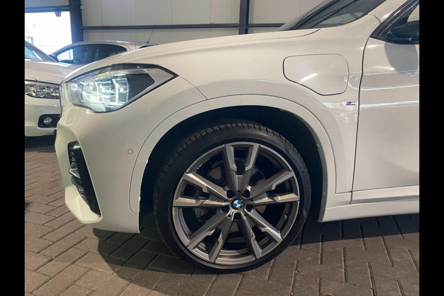 BMW XDr25e HIGH EXECUTIVE M SPORT XDr25e HIGH EXECUTIVE | Plug in Hybride| M SPORT |Sfeerver|Leder|Trekhaak| STOELVW | HUD|Camera