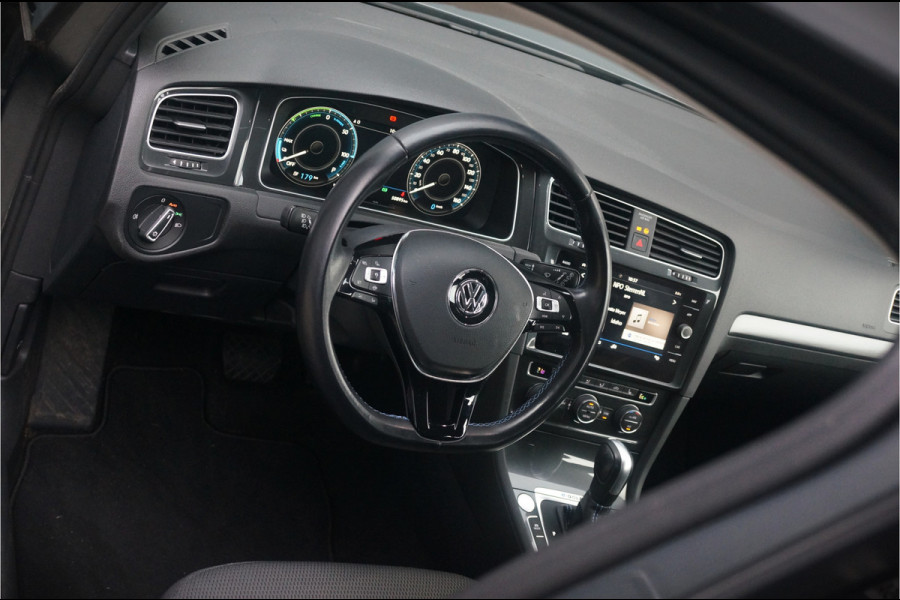 Volkswagen e-Golf E-DITION | Virtual | Camera | Keyless | Warmtepomp | NAP | Stoelverwarming | LED | BTW | Adaptive Cruise Control | LM. Velgen | Climate Control | Navigatie | PDC |