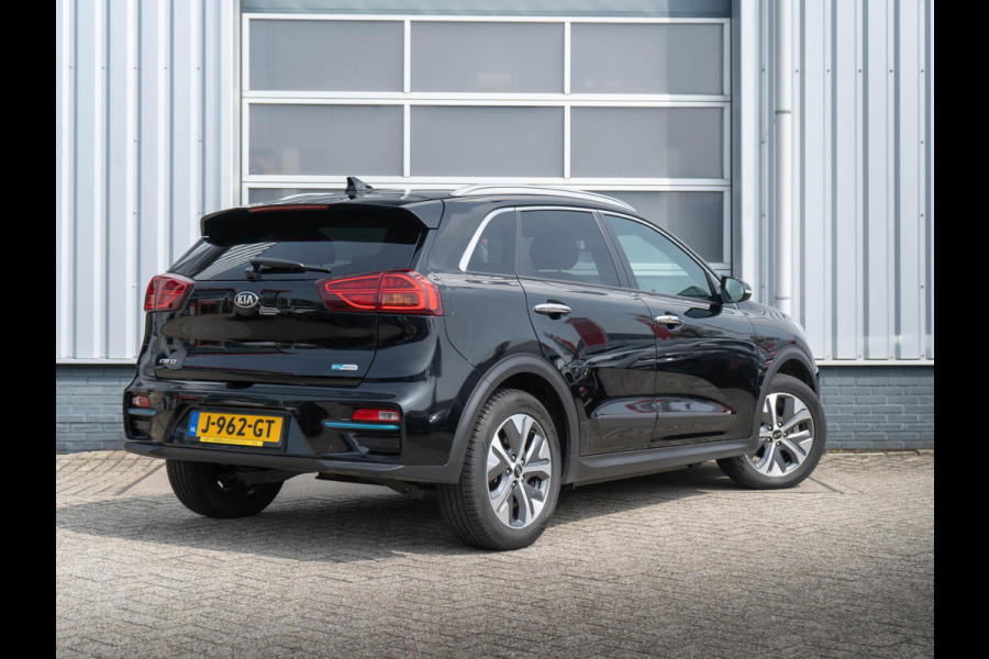 Kia e-Niro ExecutiveLine 64 kWh LED| Stoelverwarming | Climate control | Navigatie| Keyless entry |