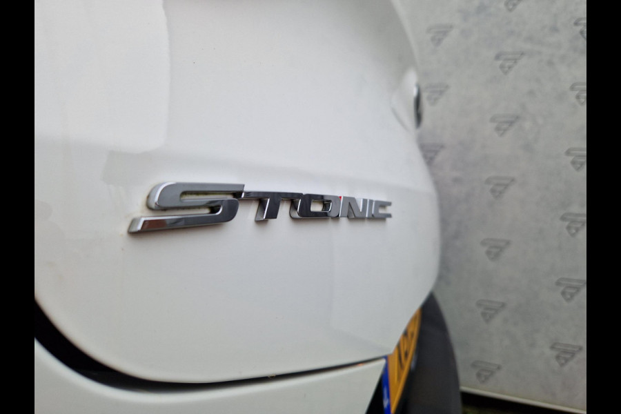 Kia Stonic 1.0 T-GDi DynamicLine | Navi | Trekhaak | Camera | Apple Carplay / Android Auto |