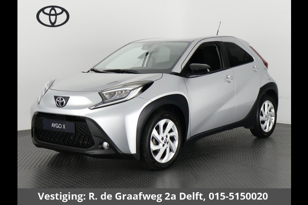 Toyota Aygo X 1.0 VVT-i MT First | Stoelverwarming | Apple Carplay & AndroidAUTO | Lichtmetalen velgen | Camera