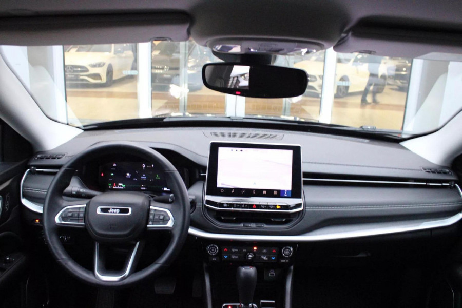 Jeep Compass 4xe SUMMIT 240PK PHEV AUTOMAAT | NAVIGATIE 10,25 "TOUCHSCREEN | APPLE CARPLAY/ANDROID AUTO | 360° CAMERA | DAB+ RADIO | CLIMATE CONTROL | 19"GLOSS BLACK LICHTMETALEN VELGEN | ADAPTIVE / CRUISE CONTROL | DIGITAAL INSTRUMENTENPANEEL | LEDEREN BEKLEDING | STOELVERWARMING / STOELKOELING | ELEKTRISCH VERSTELBARE BESTUURDERSSTOEL MET GEHEUGEN / BIJRIJDERSTOEL ELEKTRISCH VERSTELBAAR | ELEKTRISCH BEDIENBARE ACHTERKLEP | FULL LED KOPLAMPEN | LED MISTLAMPEN / BOCHTVERLICHTING | KEYLESS ENTRY & START | DRAADLOOS LADEN | DRAADLOOS APPLE CARPLAY |