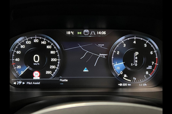 Volvo V60 2.0 T4 R-Design | Adapt. Cruise c. | Open dak | Trekhaak | Harman/Kardon | Keyless