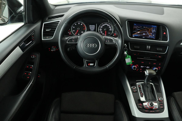 Audi Q5 2.0 TFSI quattro Adrenalin Sport | Panoramadak | Stoelverwarming | Xenon | Trekhaak | Navigatie | Leder/Alcantara | S-line