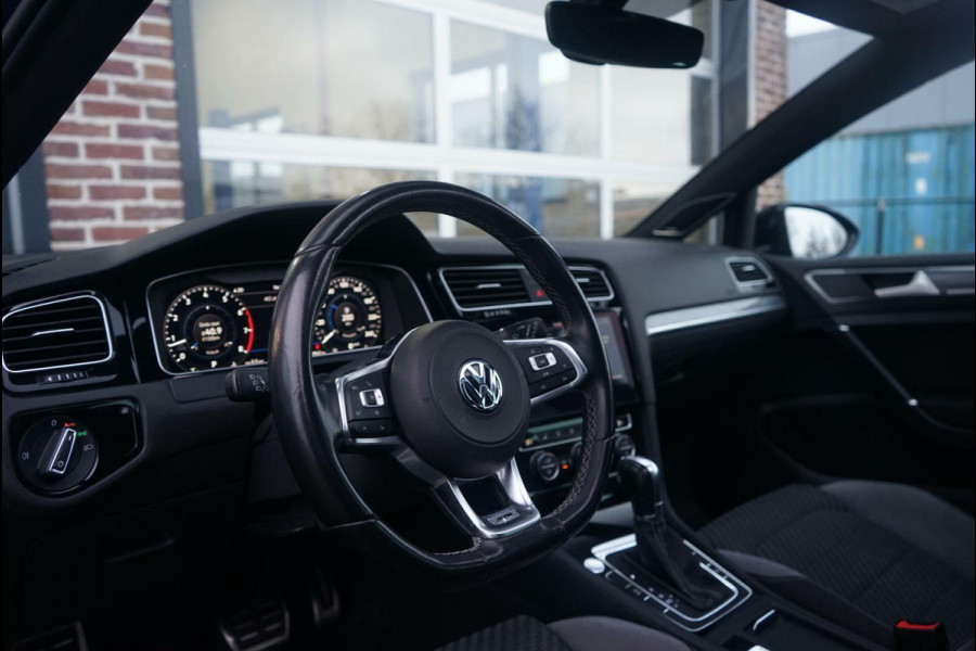 Volkswagen Golf 1.5 TSI 3x R-Line Pano Virtual Dynaudio NAP