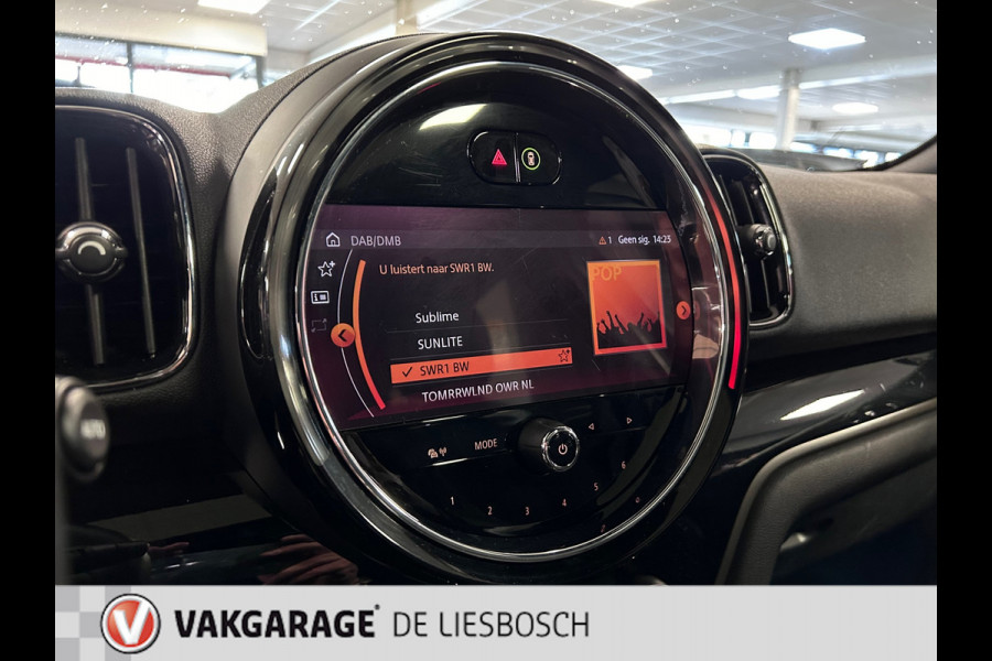 MINI Countryman 2.0 Cooper S E ALL4 Chili / Automaat / Leder / Panorama-dak / Led / stoelverwarming