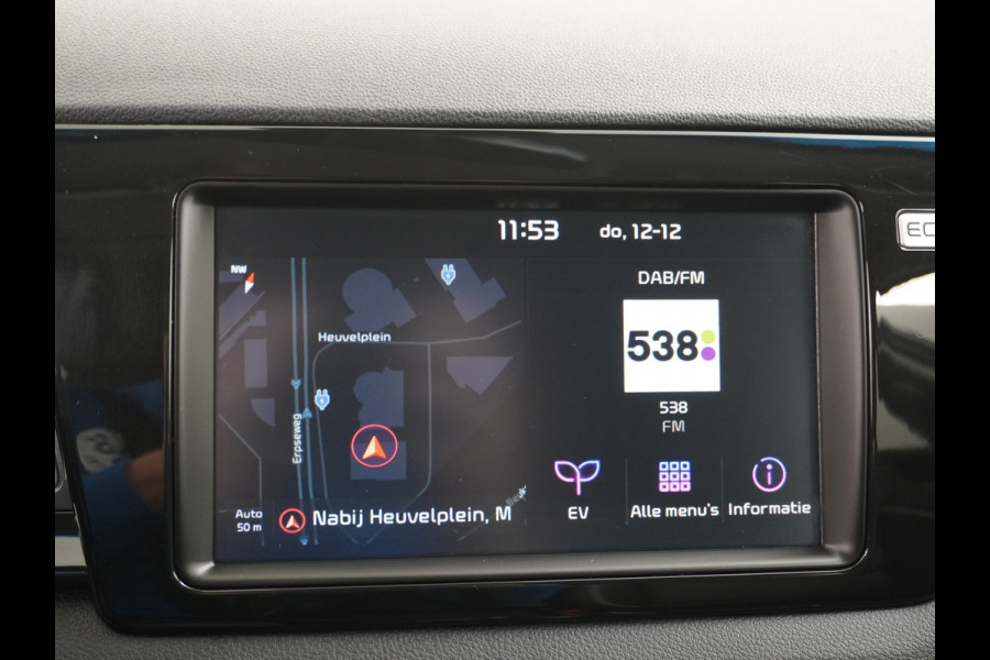 Kia e-Niro 64kWh 204PK Executive-Line Apple Carplay Android Auto Navi Ecc Leder Camera Adaptieve Cruise Control DAB Pdc Stoel Verwarming/Ve Keyless Led Achterbank en Stuur Verwarming Dodehoek assistent Regen-Lichtsensor JBL-Soundsystem Bluetooth Draadloze tel.lader Lmv 17" Krachtige en zuinige aandrijflijn met grote accu!