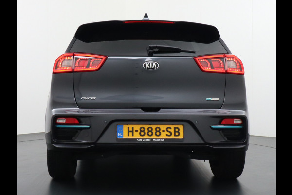 Kia e-Niro 64kWh 204PK Executive-Line Apple Carplay Android Auto Navi Ecc Leder Camera Adaptieve Cruise Control DAB Pdc Stoel Verwarming/Ve Keyless Led Achterbank en Stuur Verwarming Dodehoek assistent Regen-Lichtsensor JBL-Soundsystem Bluetooth Draadloze tel.lader Lmv 17" Krachtige en zuinige aandrijflijn met grote accu!