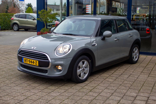 MINI 1.5 Automaat Cooper Salt Business | Prijs rijklaar incl. 12 mnd garantie | Lmv Navi HUD Clima Pdc Bluetooth DAB Cruise