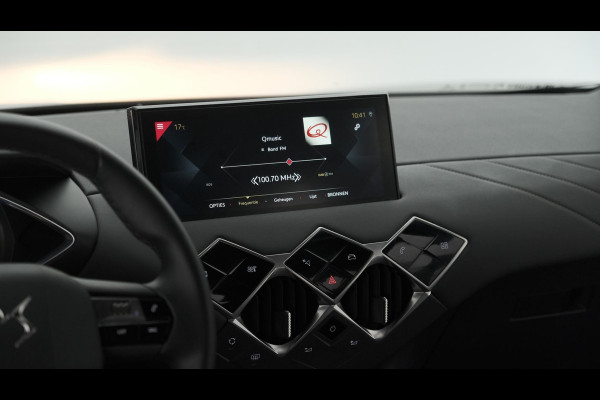 DS DS 3 Crossback PureTech 100 Montmartre | Parkeersensoren | Apple Carplay | Allseason Banden | Navigatie | Climate Control