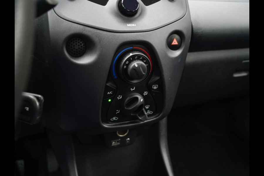 Toyota Aygo 1.0 VVT-i x-fun / Bluetooth / Speedlimiter / Airco/ LED