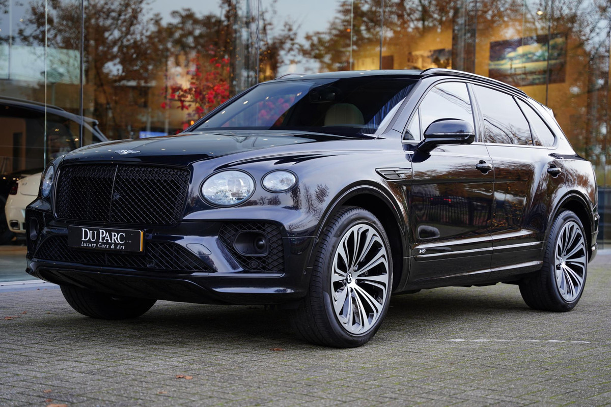 Bentley Bentayga 4.0 V8 First Edition KERSTSHOW