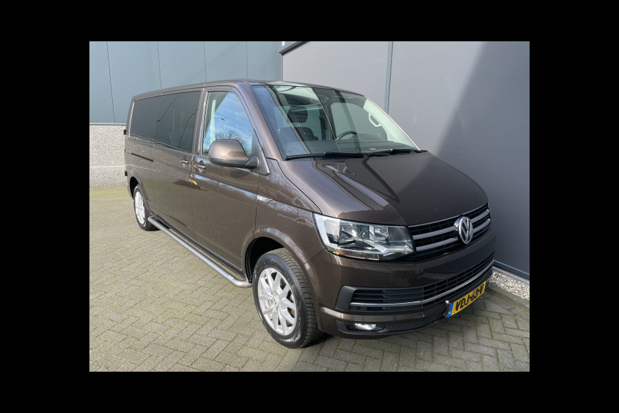 Volkswagen Transporter 2.0 TDI L2H1 30 DC Bulli Airco - Cruise control - Parksensoren V+A - Navigatie - Apple Carplay/Android auto - Radio/CD/Bluetooth - Multfunctioneel Stuurwiel - Mistlampen - LMV - Trekhaak - CD+AB - Ramen E-VZ - Spiege