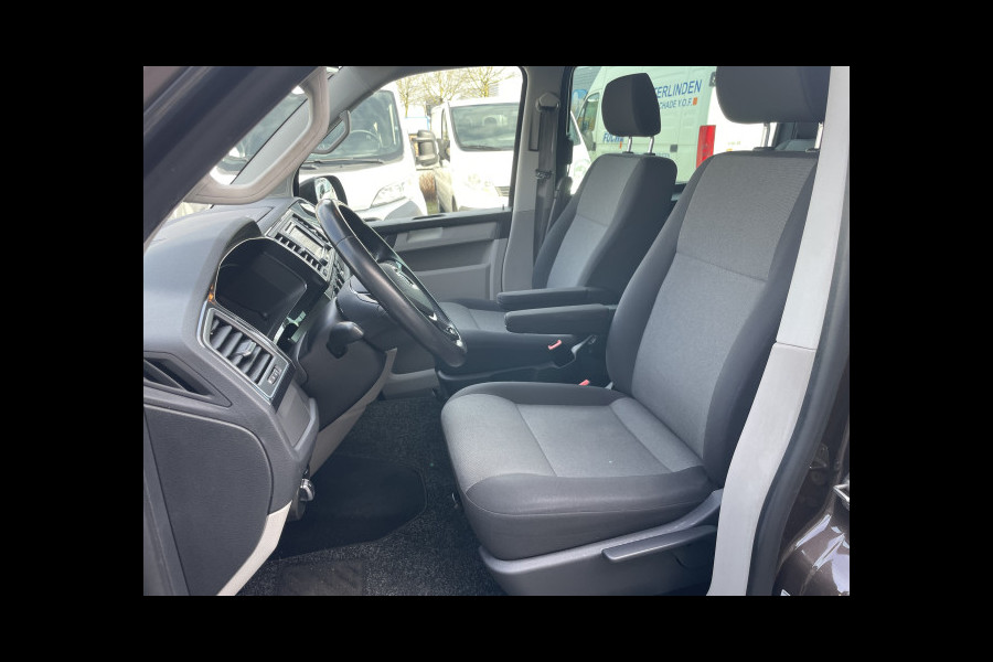 Volkswagen Transporter 2.0 TDI L2H1 30 DC Bulli Airco - Cruise control - Parksensoren V+A - Navigatie - Apple Carplay/Android auto - Radio/CD/Bluetooth - Multfunctioneel Stuurwiel - Mistlampen - LMV - Trekhaak - CD+AB - Ramen E-VZ - Spiege