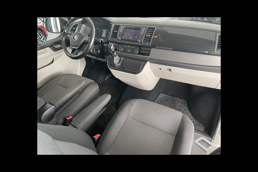 Volkswagen Transporter 2.0 TDI L2H1 30 DC Bulli Airco - Cruise control - Parksensoren V+A - Navigatie - Apple Carplay/Android auto - Radio/CD/Bluetooth - Multfunctioneel Stuurwiel - Mistlampen - LMV - Trekhaak - CD+AB - Ramen E-VZ - Spiege