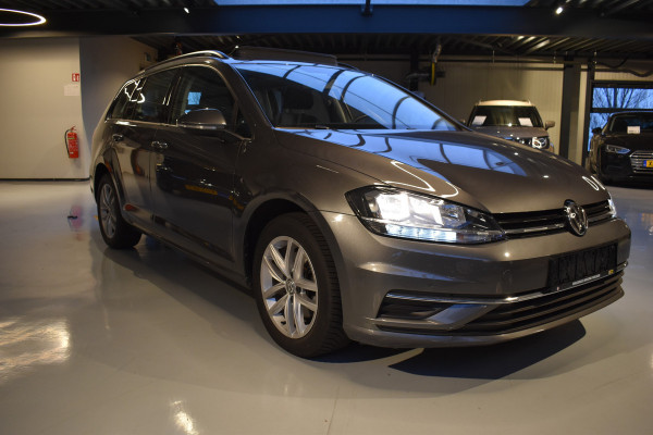 Volkswagen GOLF Variant 1.0 TSI Highline Automaat Panorama