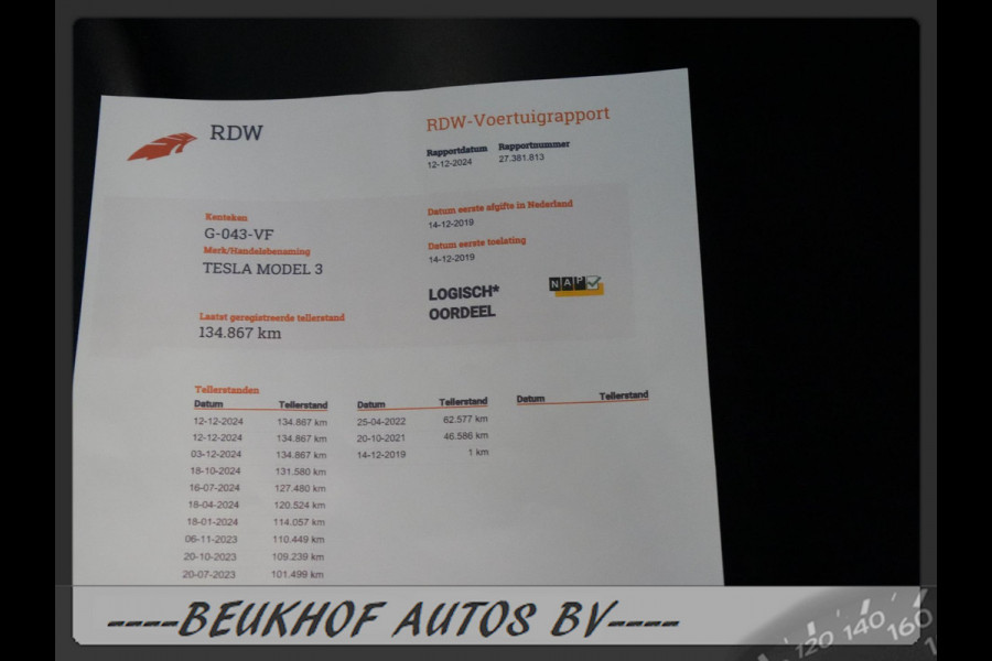 Tesla Model 3 Standard RWD Plus Trekhaak Leer Navi 20x Tesla