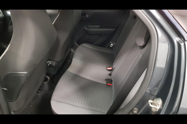 Toyota Aygo 1.0 VVT-i x-play | Navigatie | Airco | Camera | Led | Toerenteller