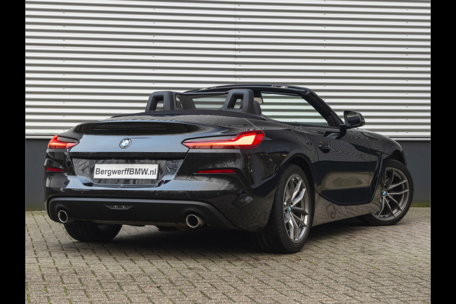 BMW Z4 Roadster sDrive20i - Navigatie - Bluetooth - Leder - Stoelverwarming - Hifi